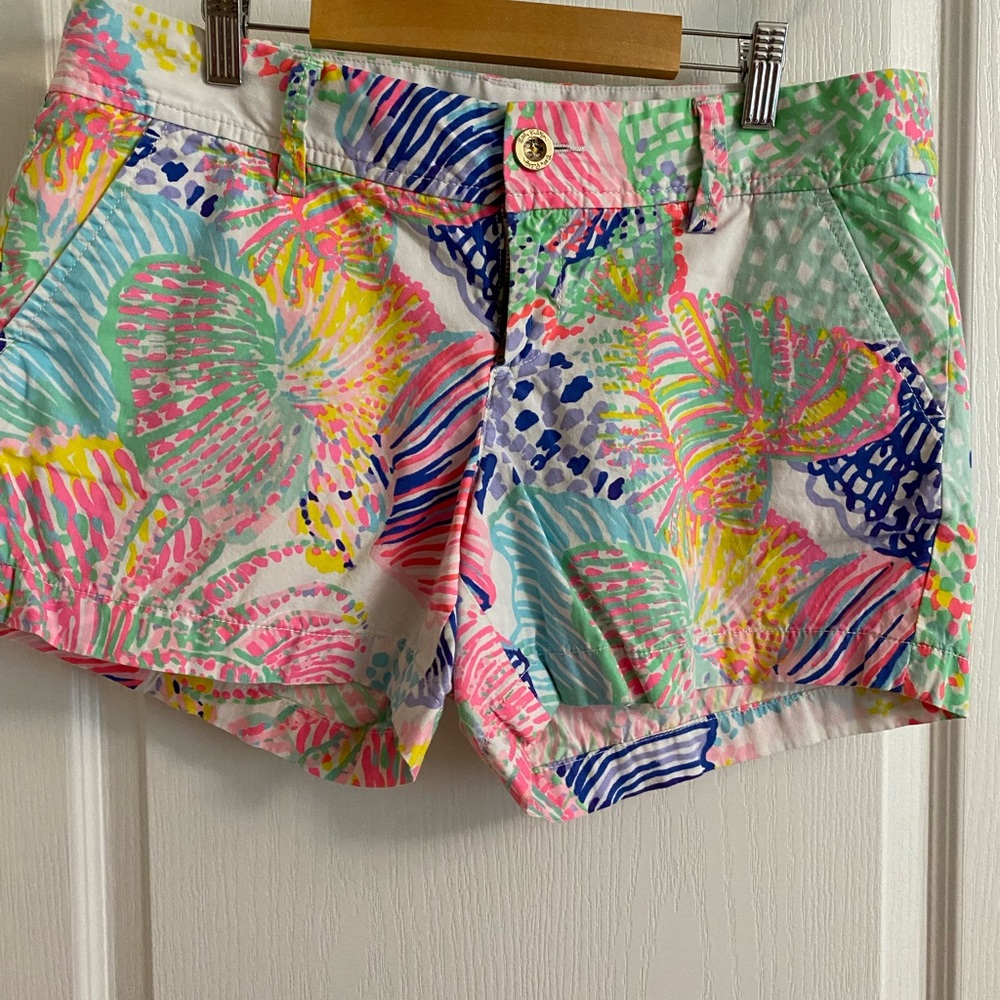 Lilly Pulitzer size 8 shorts